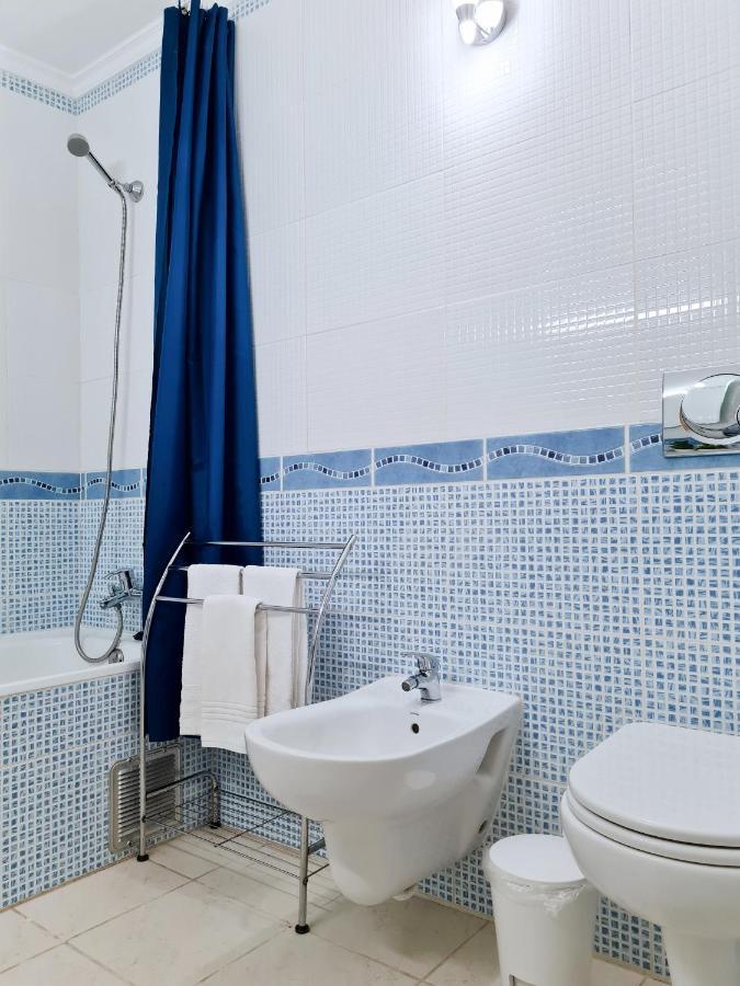 Sitio Do Raposo - Carvoeiro - Wifi, Ac, Beach & Center 200M Exterior photo